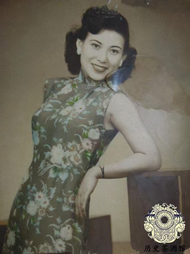 50年代 -【午夜甜心・海派风华】黑底浓郁粉黛印花轻薄雪纺短袖日常旗袍 | 1950s - 【Midnight Sweetheart・Shanghai Glamour】Black Base Rich Pink Floral Print Lightweight Chiffon Short Sleeve Everyday Qipao