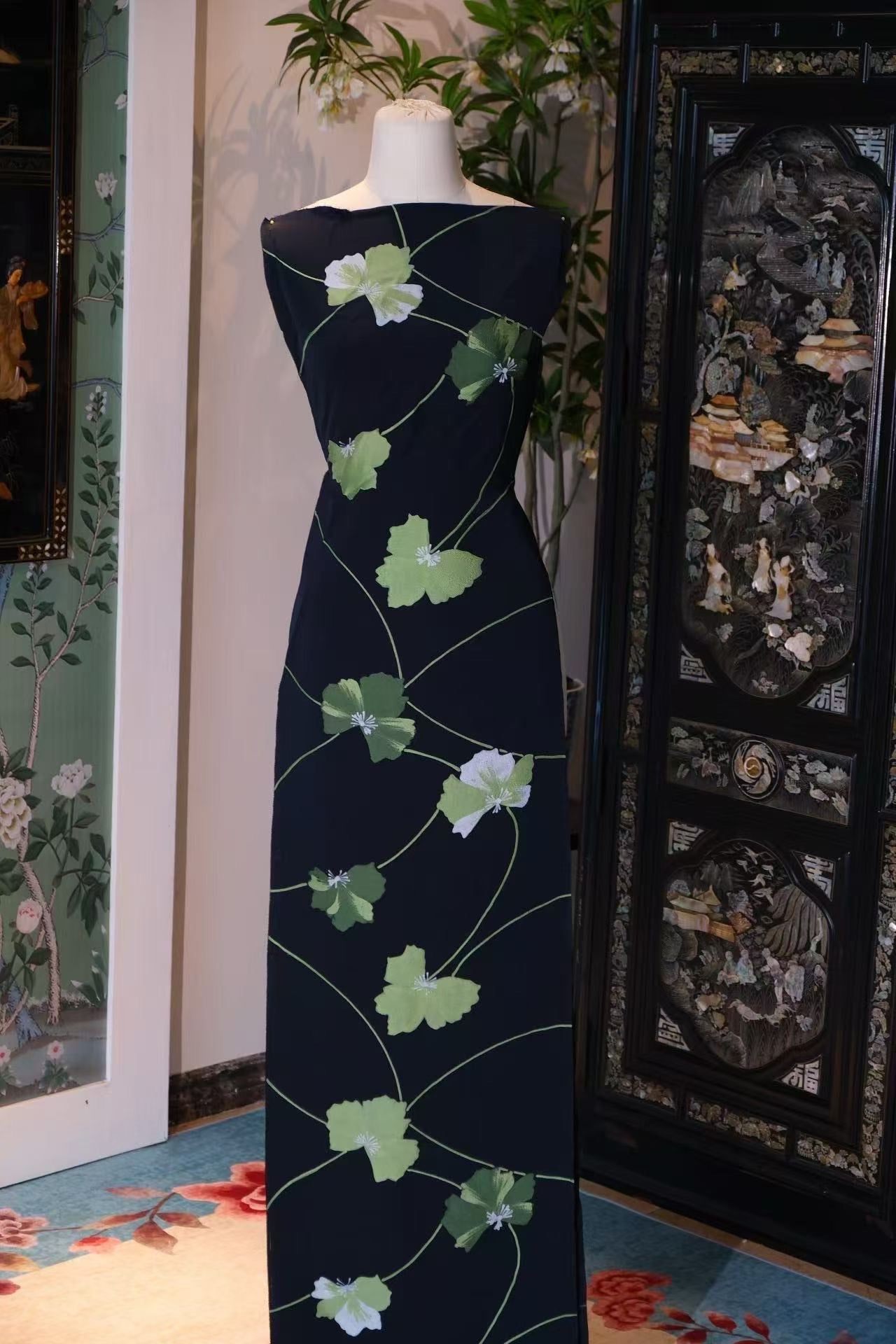 布料名 - 暗香浮动 / Fabric Name - Nocturnal Bloom