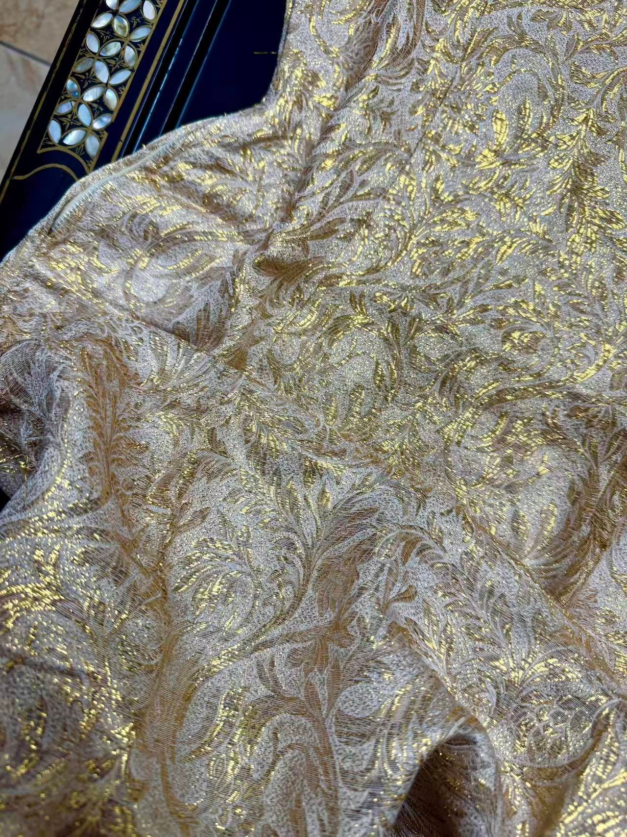 60年代 - 香江遗珍·米色织金提花浮雕缠枝莲古董旗袍 | 1960s - Hong Kong's Treasured Relic: Vintage Off-White Cheongsam with Gold Brocade Jacquard Relief Lotus