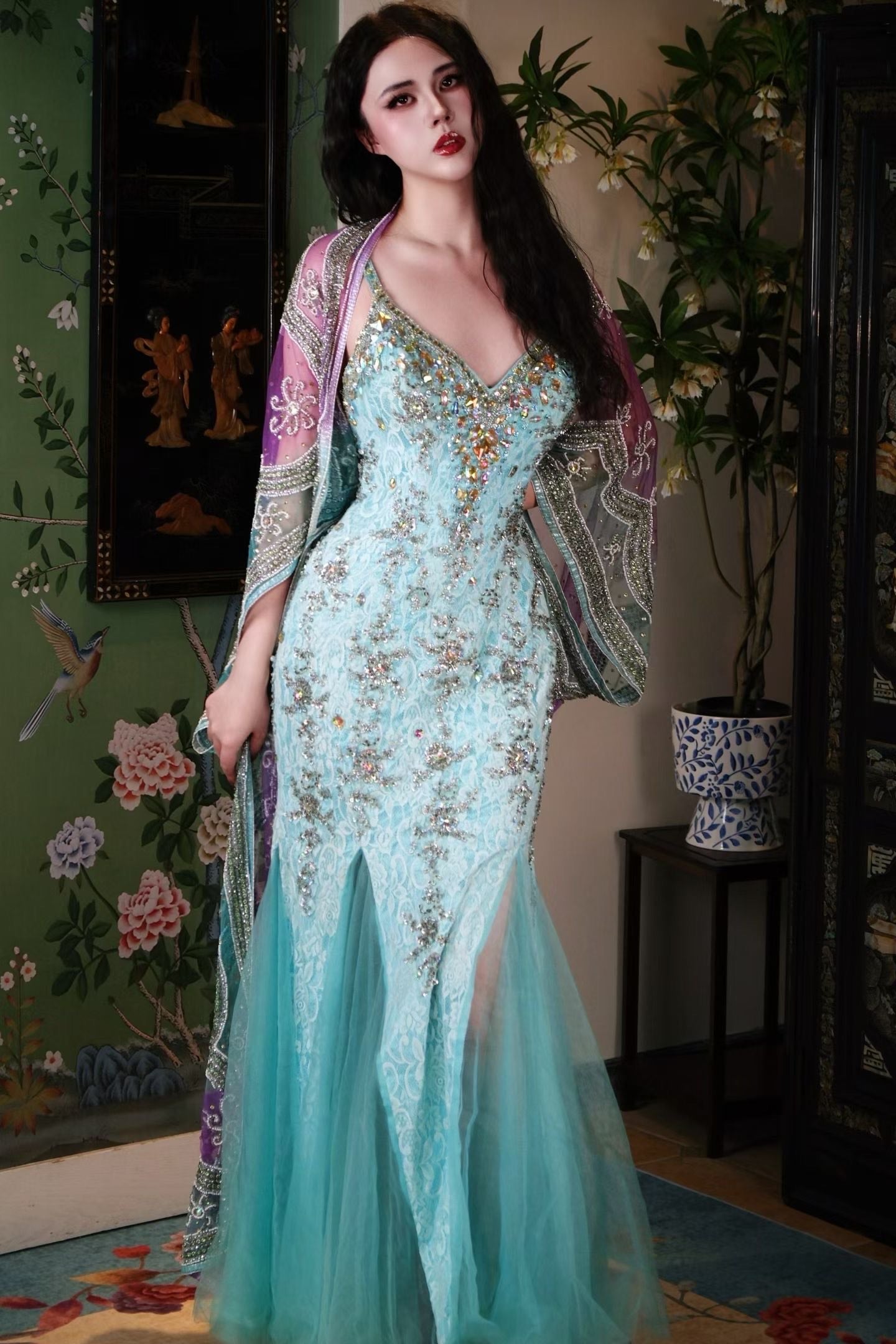 Vintage高定礼服- 「琉璃海妖・碧璽星光」重工串珠刺繡魚尾晚禮服/ Customized Design - "Azure Siren・Tourmaline Starlight" Heavily Beaded & Embroidered Mermaid Gown