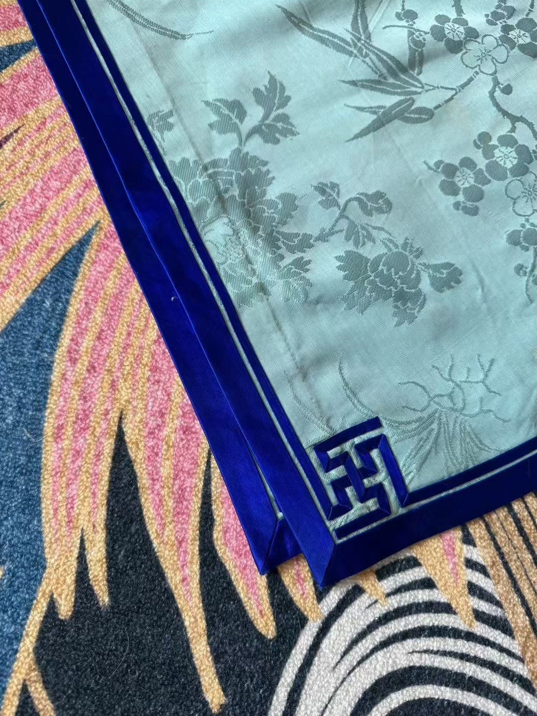 1880年代至1910年代 - 霽藍幽夢・暗紋海棠:一場穿越時光的清雅舊夢 | 1880s - 1910s - "Cerulean Whisper・Hidden Begonia": Late Qing Dynasty/Early Republic Mint Green Brocade Silk Jacket (Ao/Shan) with Embroidered Indigo Trim