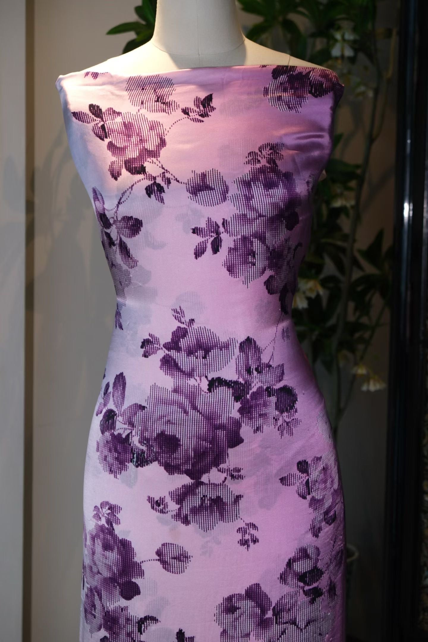 布料名 - 浮光锦 / Fabric Name - Floating Light Brocade