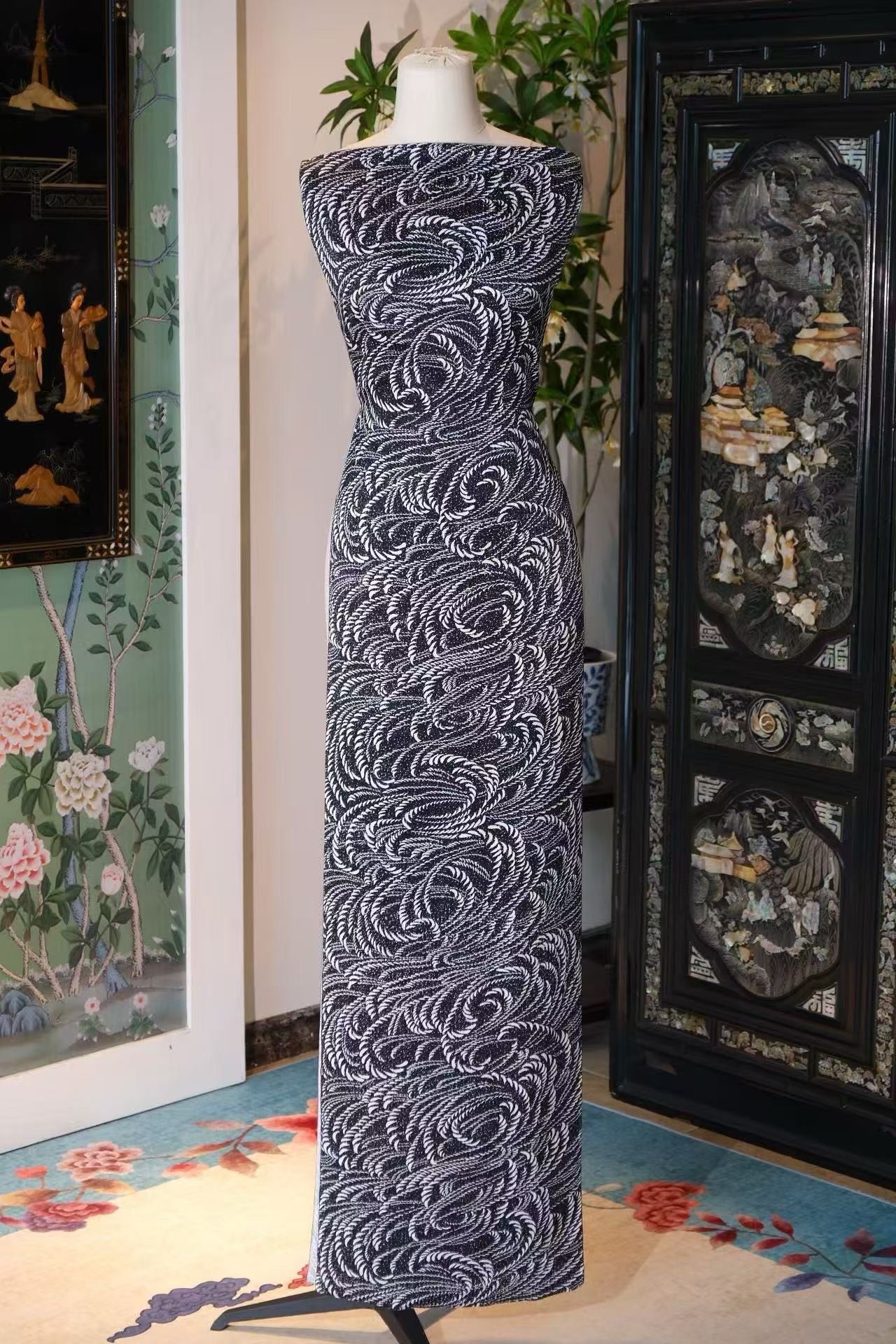 布料名 - 墨浪卷雪 / Fabric Name - Ebony Swirl Stream