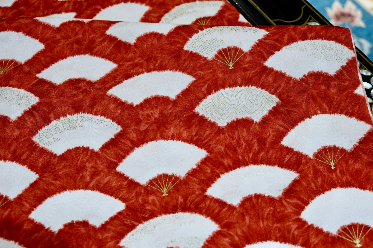 赤霞扇映 · 叠扇真丝面料 | Scarlet Fan - Layered Fan Silk Fabric