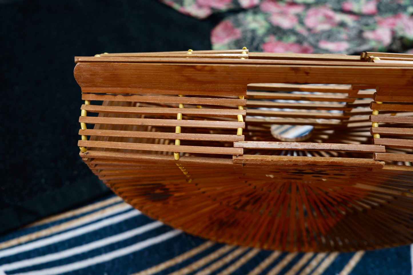 民国Art Deco竹编古董包:时光里的几何诗篇 | Republic Era Art Deco Bamboo Woven Antique Bag: A Geometric Poem in Time