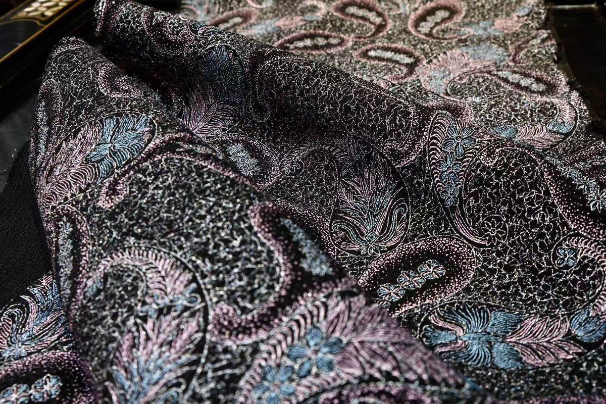 幽兰星华 · 繁星佩斯利真丝提花面料| Gothic Paisley Glow - Midnight Paisley Pure Silk Jacquard Fabric