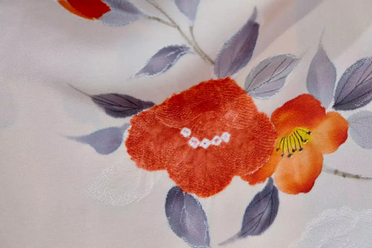素白朱椿 · 立体立绒真丝面料 | Snow Camellia - Cut-Velvet Silk Fabric