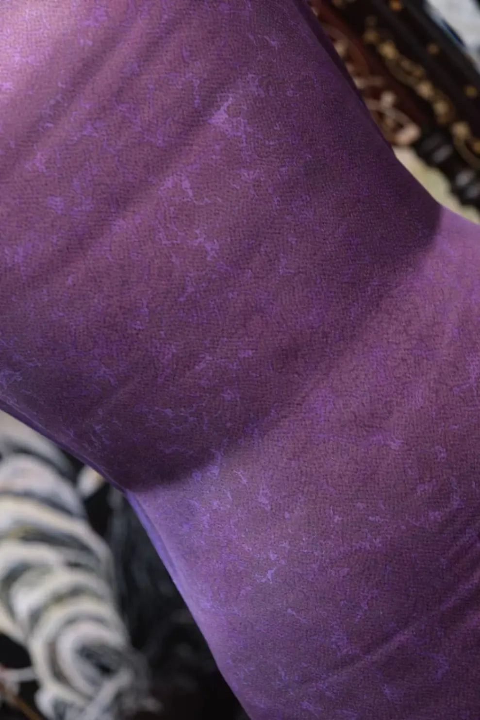 紫绛烟云 · 冰裂纹理真丝面料 | Imperial Violet - Ice-Cracked Silk Fabric