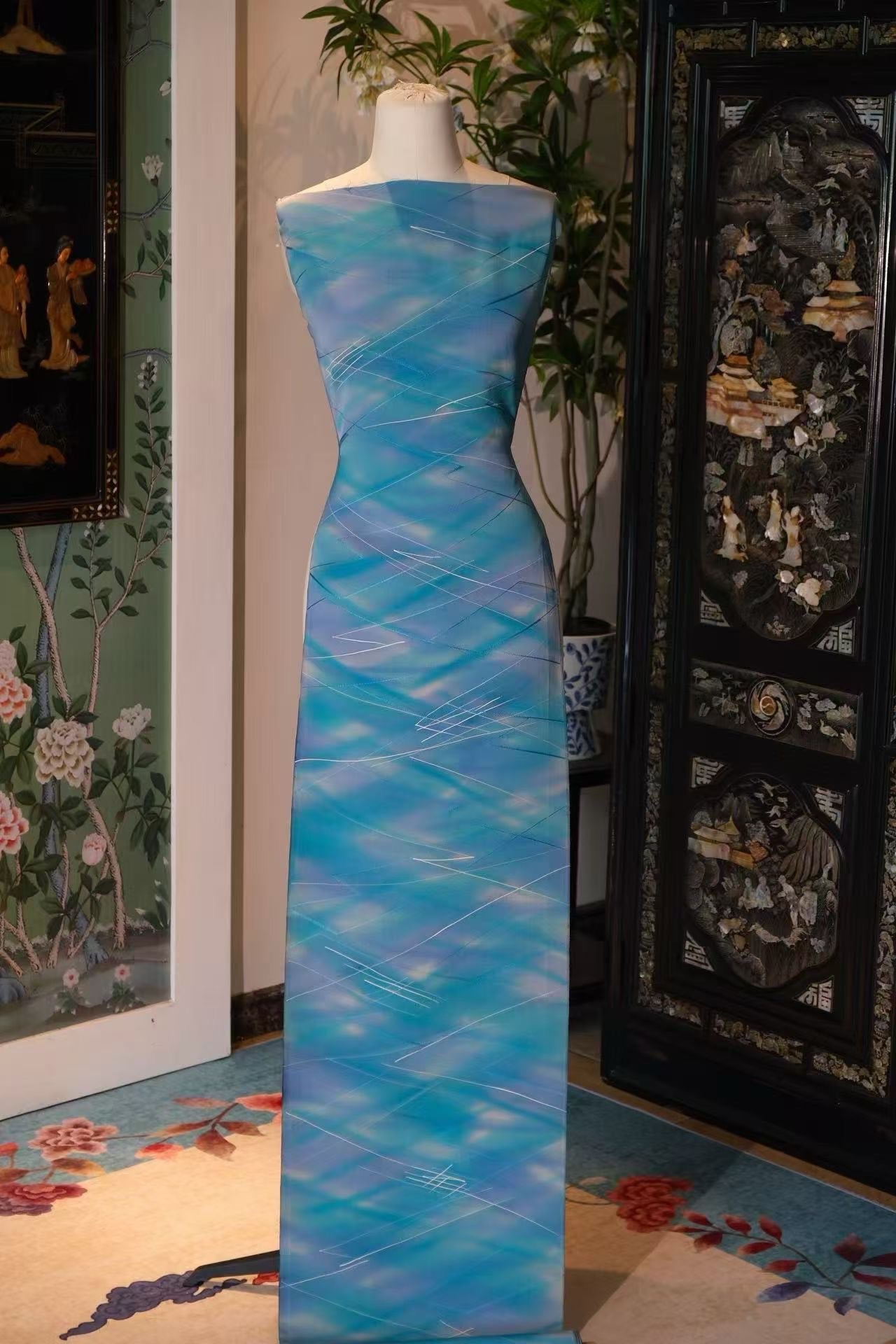 布料名 - 碧海流光 / Fabric Name - Aqua Whisper Stream