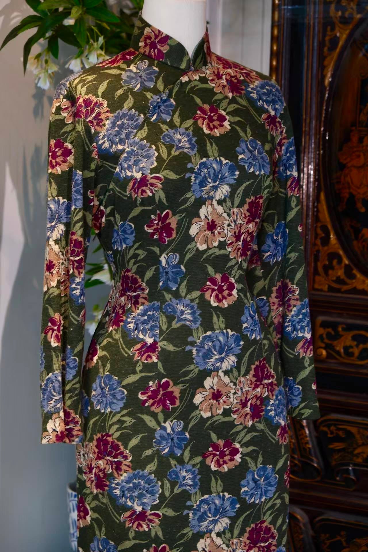60年代 - 上世纪六十年代香港针织印花古董旗袍 | 1960s -  A Sixties Hong Kong Knitted Printed Antique Cheongsam