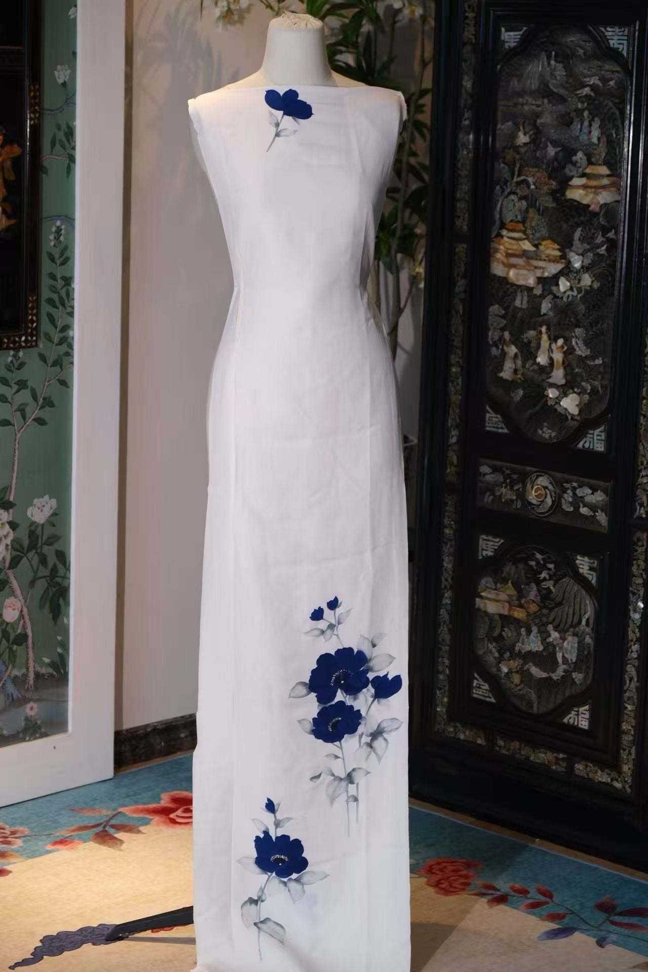 布料名 -青花幽兰 / Fabric Name - Porcelain Blue Orchid