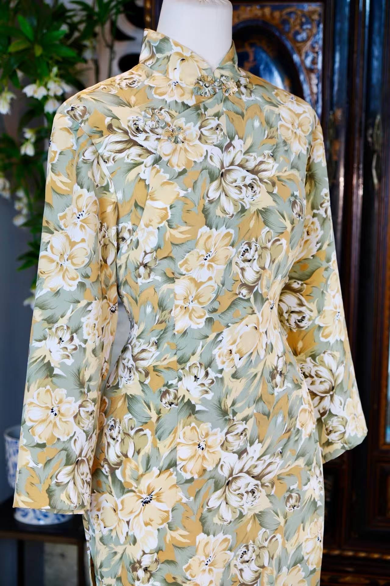 60年代 - 翠叠芳华：六十年代台湾印花绸旗袍 | 1960s - Verdant Elegance: 1960s Taiwanese Printed Silk Qipao