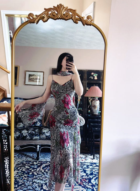 Vintage钉珠礼服- 狂野動物紋底印花，熱情花卉點綴，雪紡細肩帶修身長裙（配圍巾） / Vintage Beaded Dress- Fitted Spaghetti-Strap Maxi Dress in Zebra/Leopard Print Chiffon with Fuchsia Floral Accents (with matching scarf)