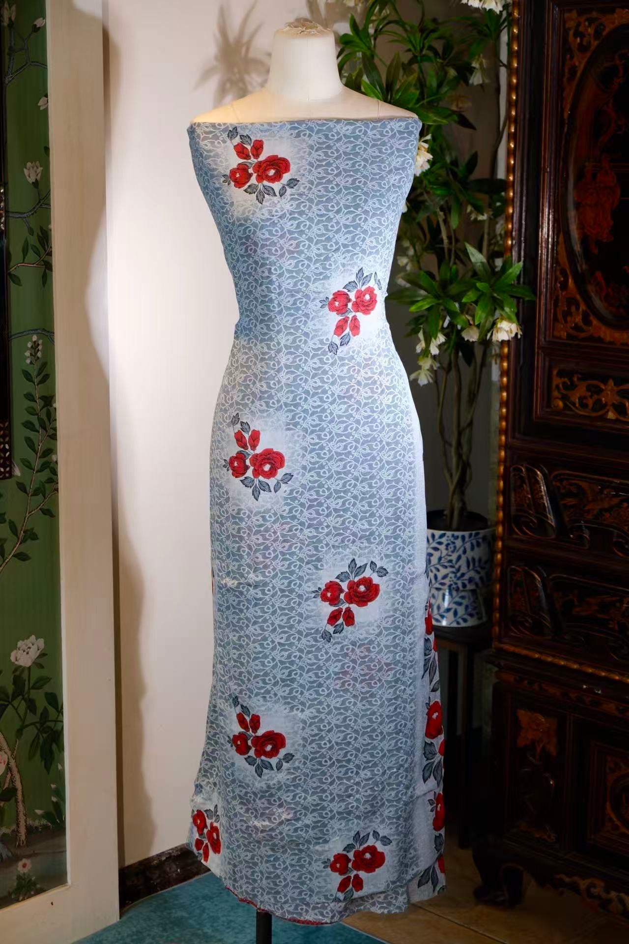 布料名 -《浮光疏影·黛蓝卷草衬朱砂玫瑰纹》100%桑蚕丝面料 | Fabric Name - "Floating Shadows & Lustrous Vines" – Vermilion Rose Motif on Dusty Blue Scrollwork (100% Mulberry Silk)