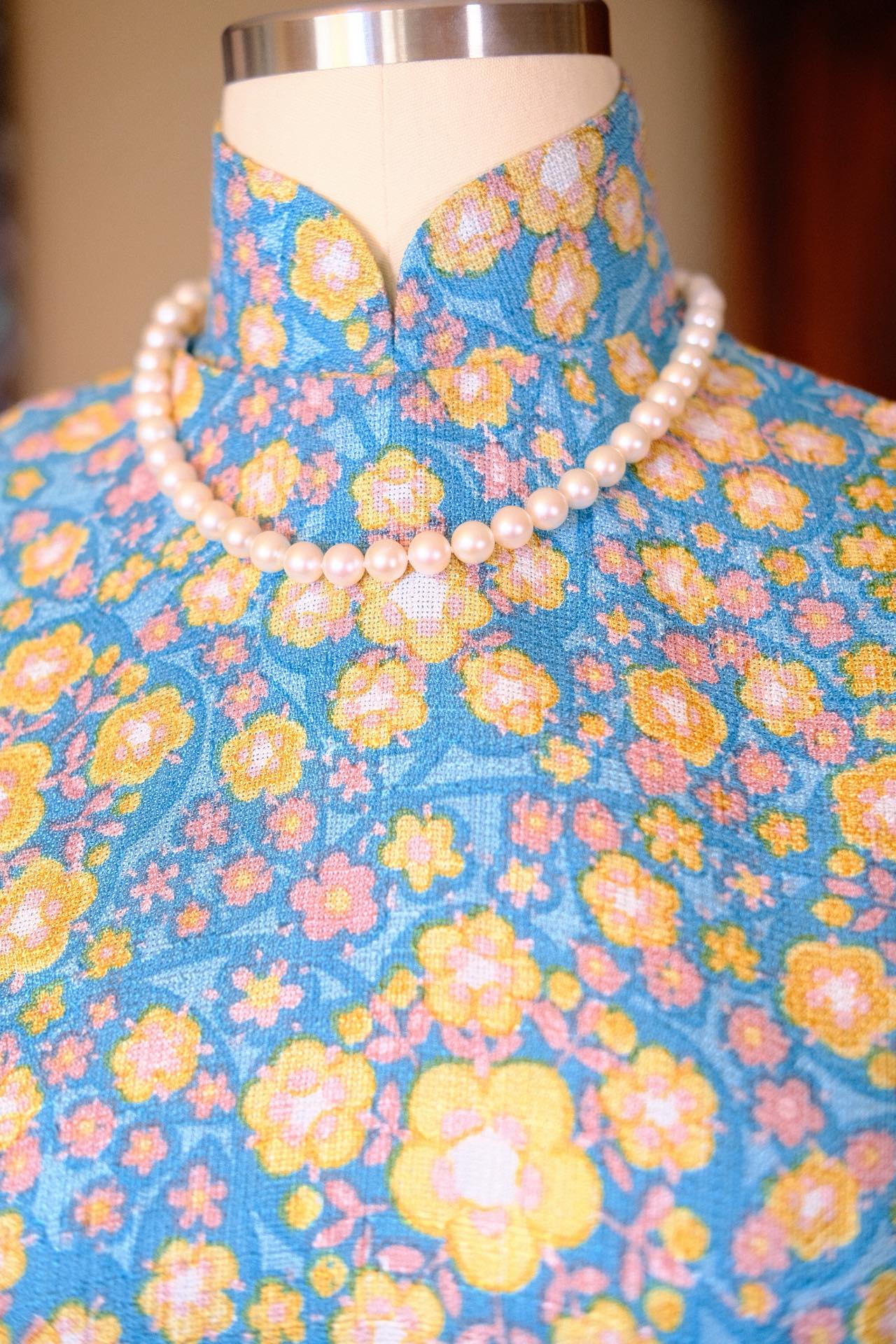 60年代 - 繁花与童真：针织麻上的意式花园 | 1960s - Blossoms and Innocence: An Italian Garden Rendered on Knit Linen