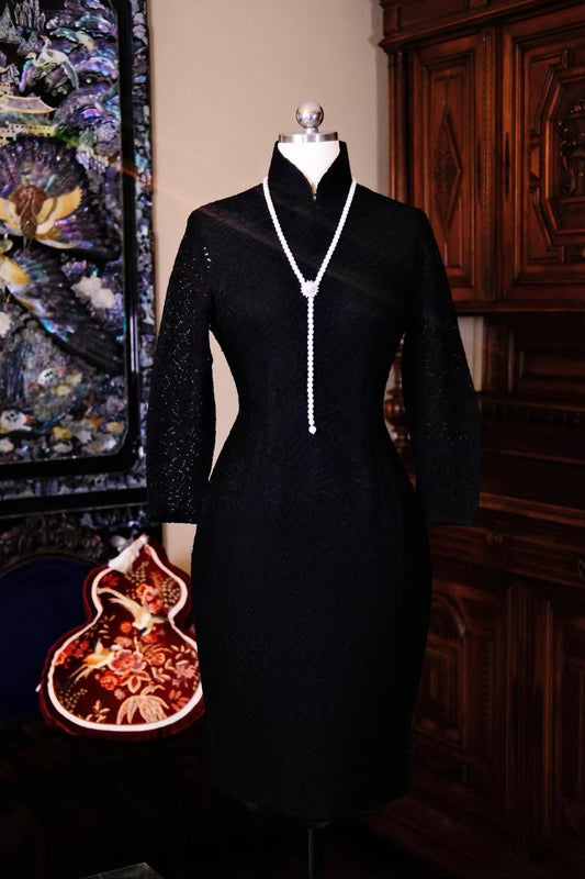 60年代 - 暗夜蕾丝：法国刺绣里的六十年代优雅_HY | 1960s - Midnight Lace: 1960s Elegance Rendered in French Embroidery_HY