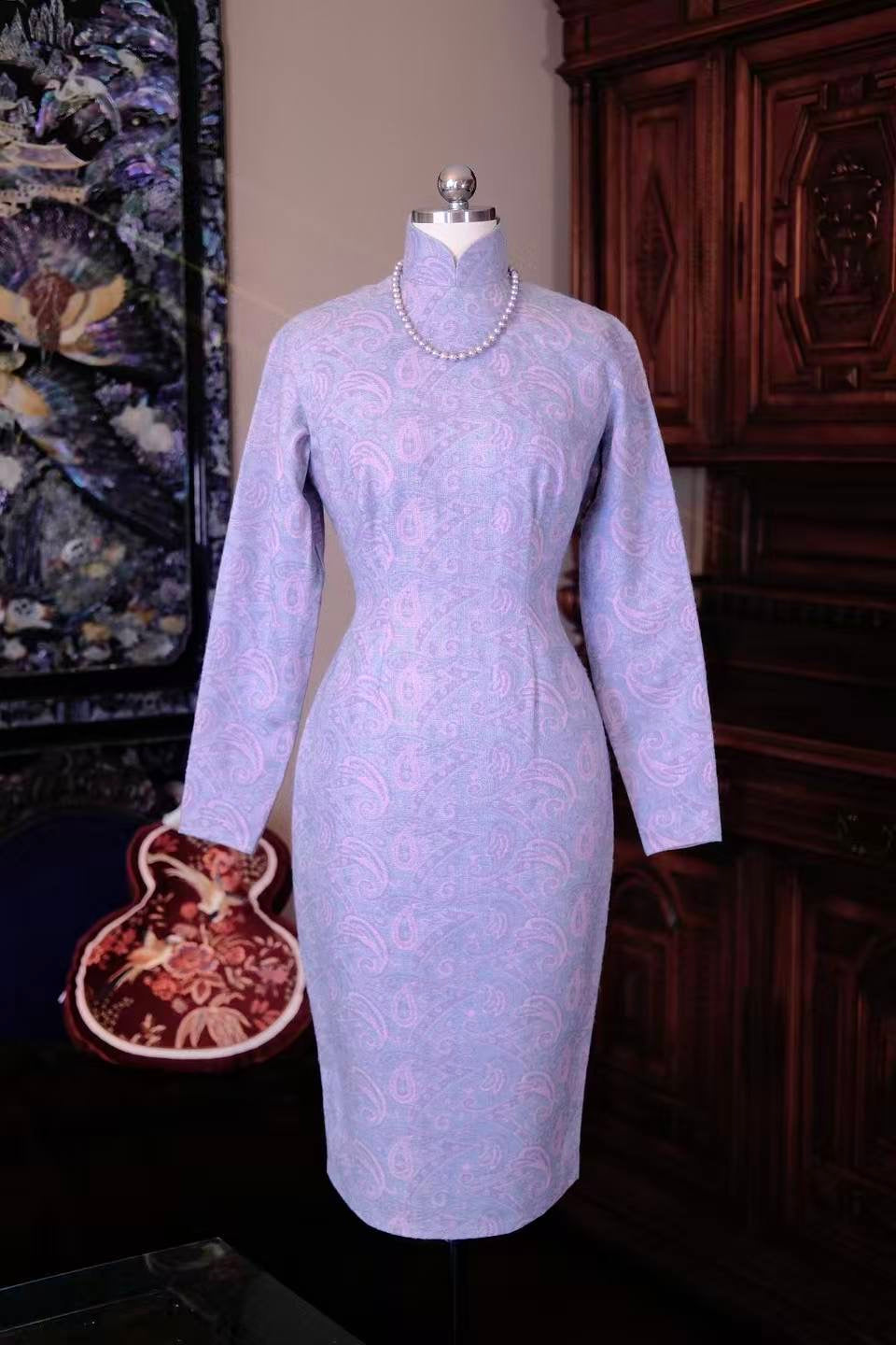 60年代 - 紫雾流纹：羊绒针织里的六十年代温柔_HY | 1960s - Purple Mist and Flowing Motifs: 1960s Gentleness Rendered in Cashmere Knitwear_HY