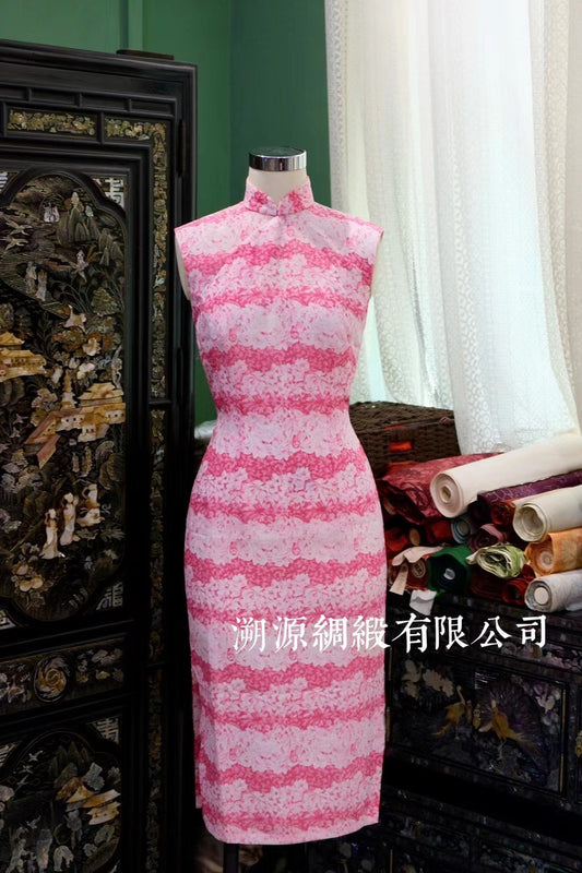 60年代 - 樱粉云霞·甜心水墨花纹无袖短款旗袍 | 1960s - "Cherry Blossom Clouds" - Sweetheart Pink Watercolour Floral Sleeveless Short Qipao