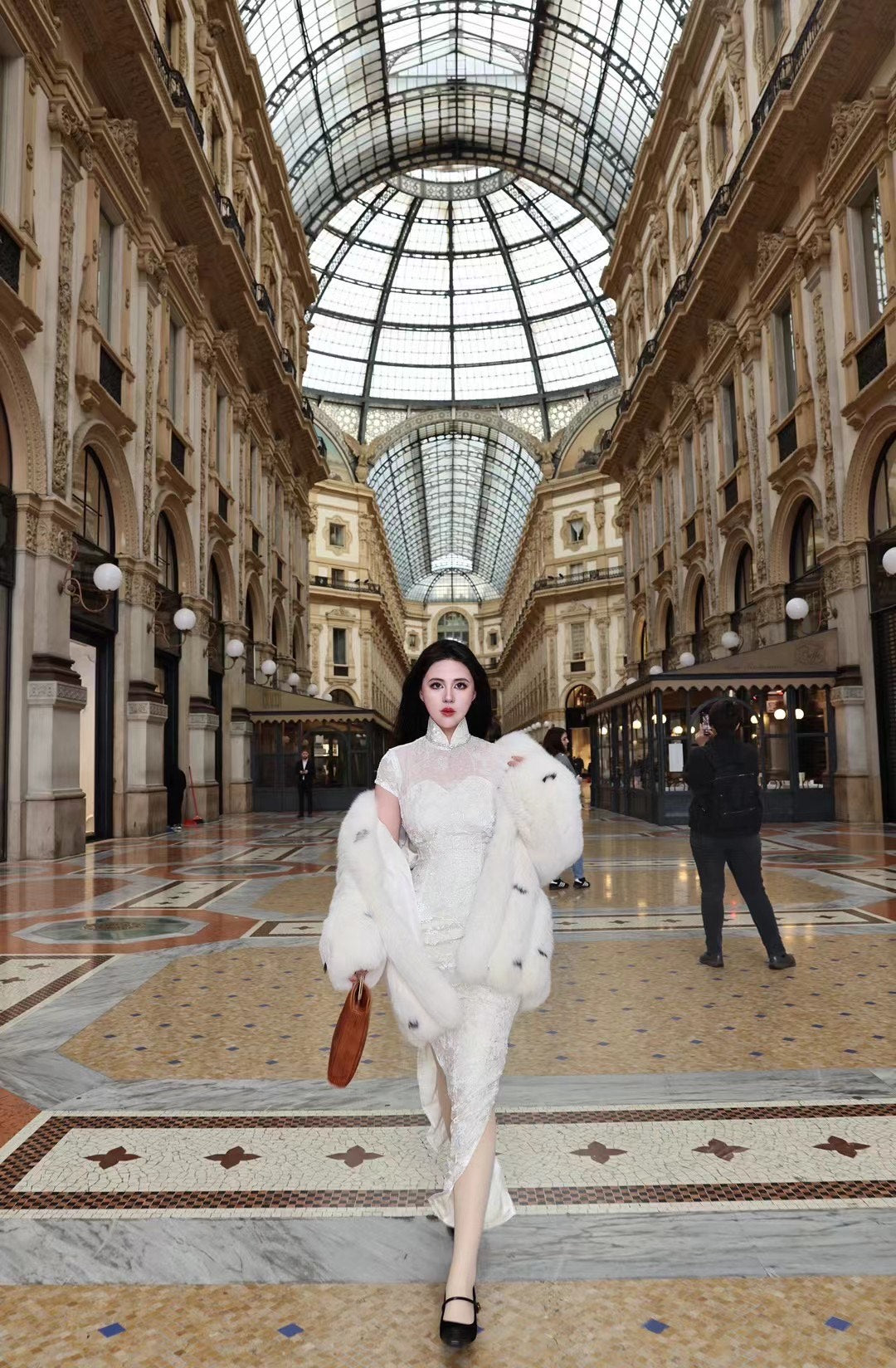 高定成衣 -「Ruffo Coli · 幻银真丝绒旗袍」| Luxury Ready-to-Wear (RTW) - "Ruffo Coli · Phantom Silver Silk Velvet Qipao"