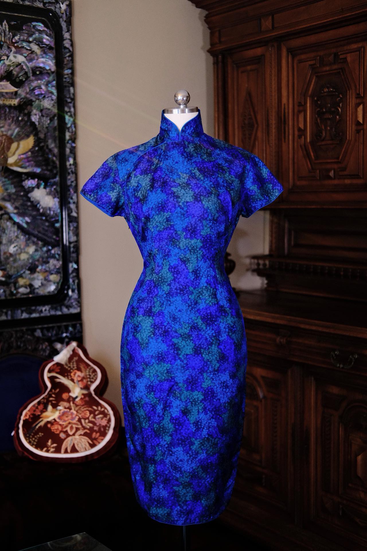 50年代 - 蓝紫幻境：斜纹真丝上的油画诗篇 | 1950s - Violet Mirage: An Impressionist Poem Rendered on Twill Silk