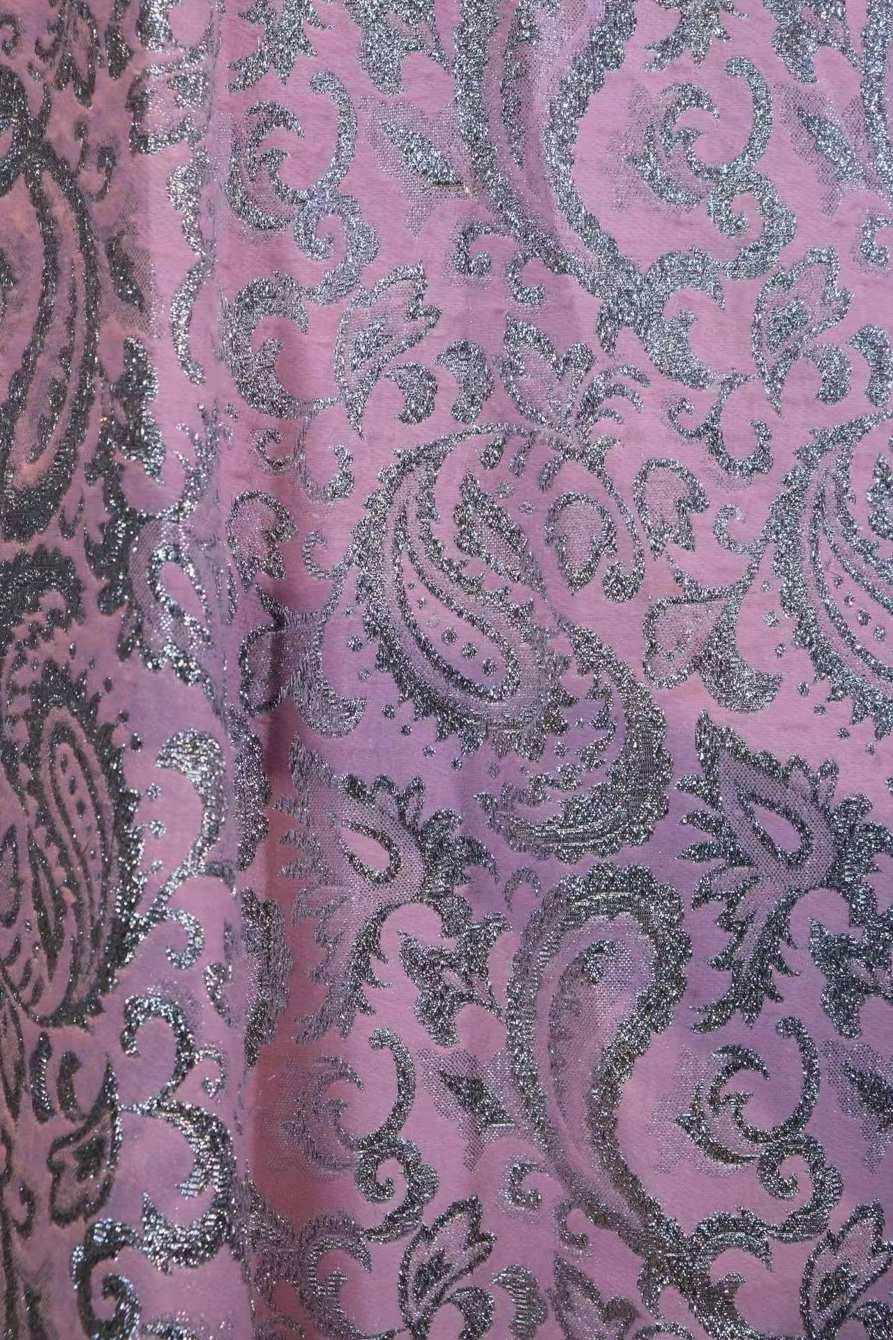 Vintage钉珠礼服 - 海上花列传：六十年代香港织金钉珠古董裙 | Vintage Beaded Dress - Flowers of the Haunted Sea: 1960s Hong Kong Vintage Gowns with Gold Brocade and Hand-Beading