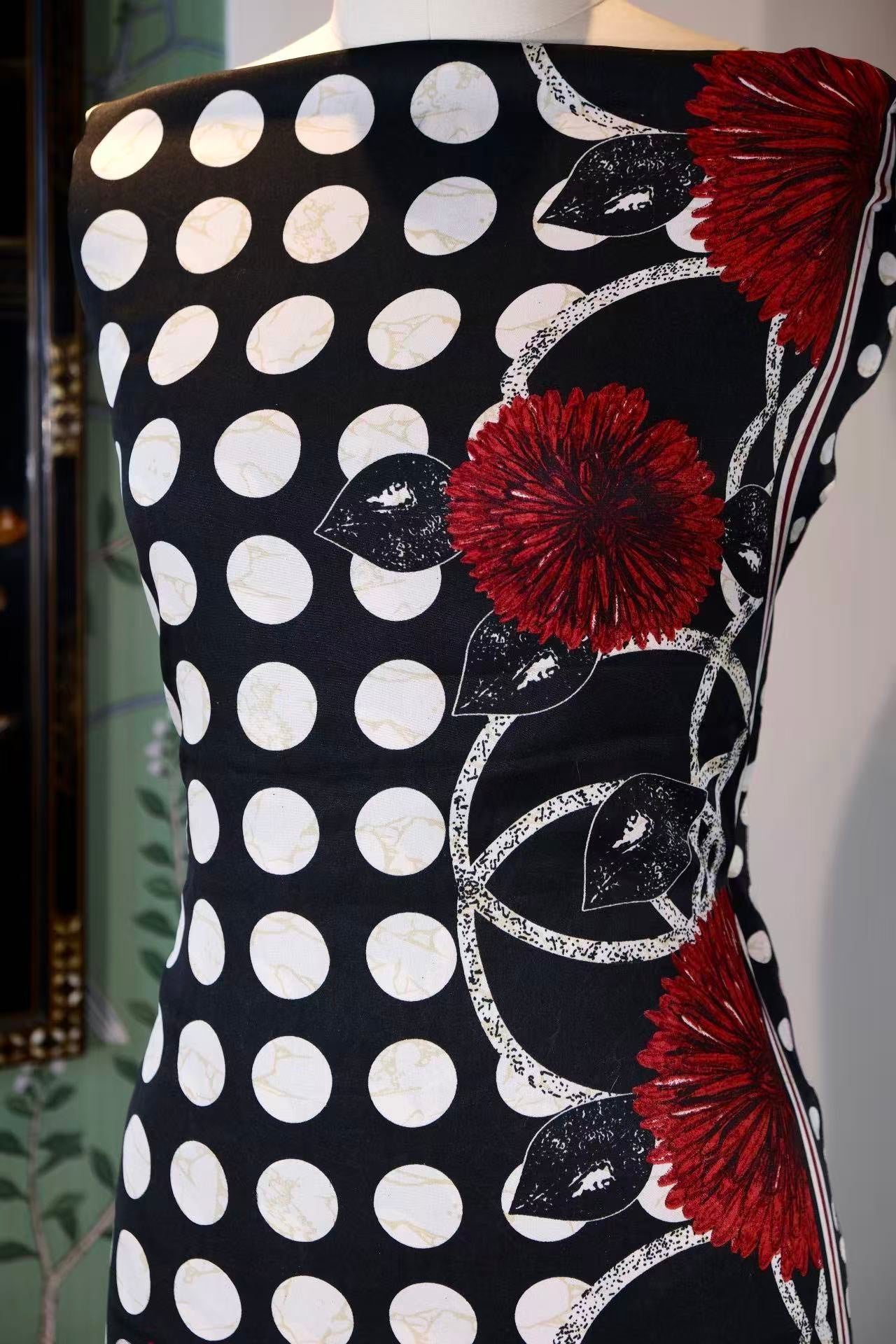 布料名 - “绯红波普之圆：六十年代幻影下的重瓣大丽花真丝艺术面料” | Fabric Name - "Scarlet Pop Circles: 1960s Visionary Dahlia & Polka Dot Artisan Silk Fabric"