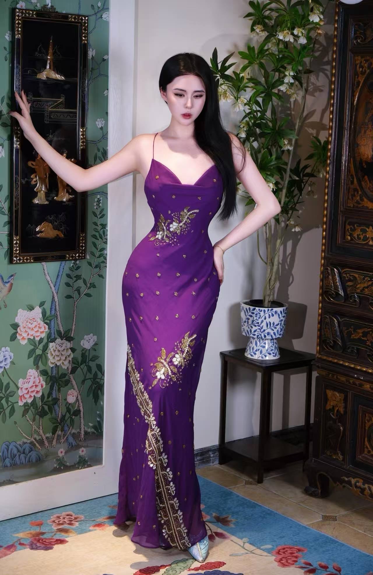 高定成衣 - 1930年代复古好莱坞风真丝斜裁钉珠礼服 | 紫金刺绣露背系带手工长裙 | Luxury Ready-to-Wear (RTW) - 1930s Vintage style sequined beaded Silk Bias Cut old Hollywood Gown|Purple and Gold Embroidered Backless Tie-Dye Long Dress|Hand-Made Dress