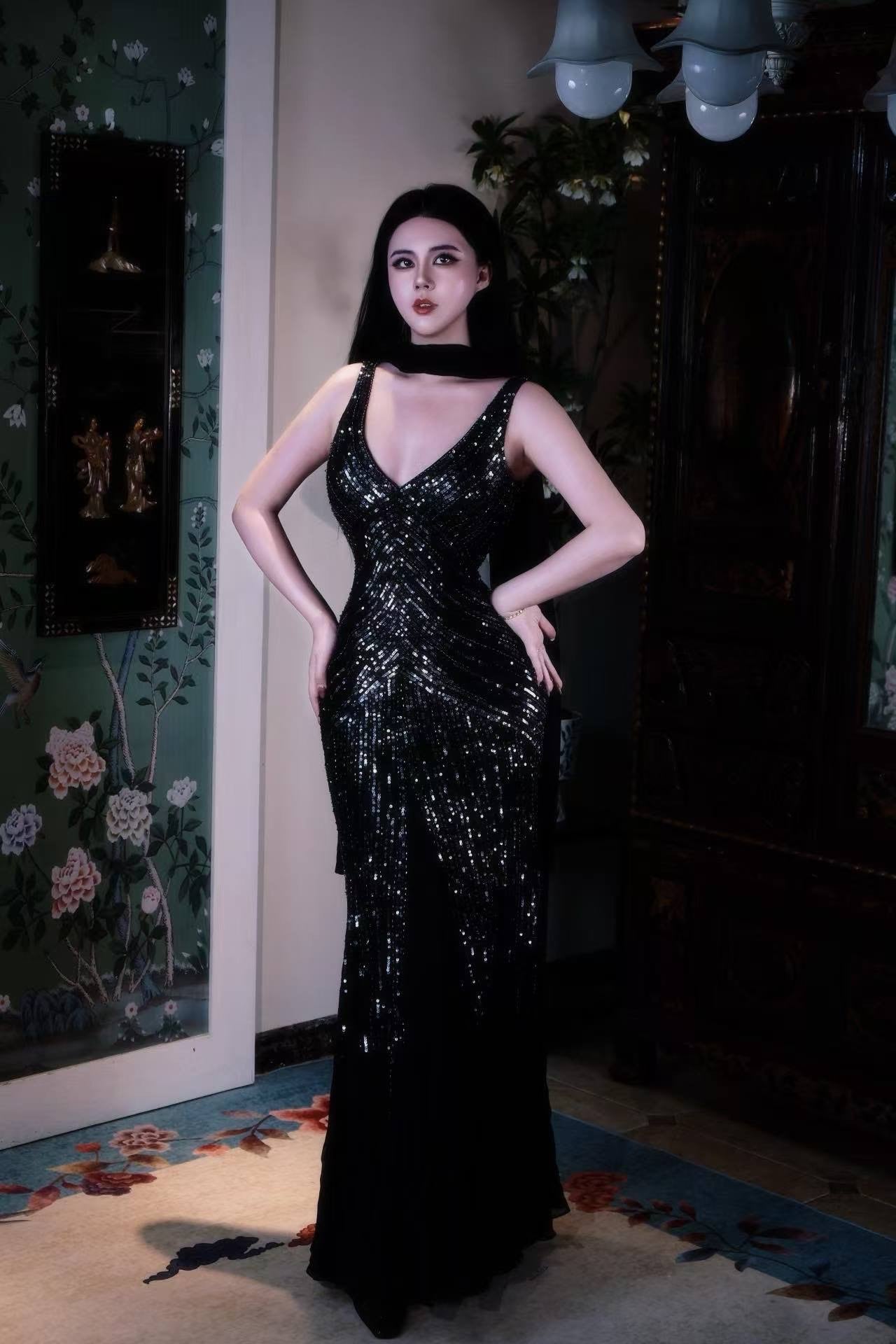 90年代 - 午夜星河·九十年代好莱坞鎏金亮片鱼尾古董礼服 | 1990s - Midnight Galaxy: 1990s Hollywood Gilded Sequin Mermaid Vintage Gown