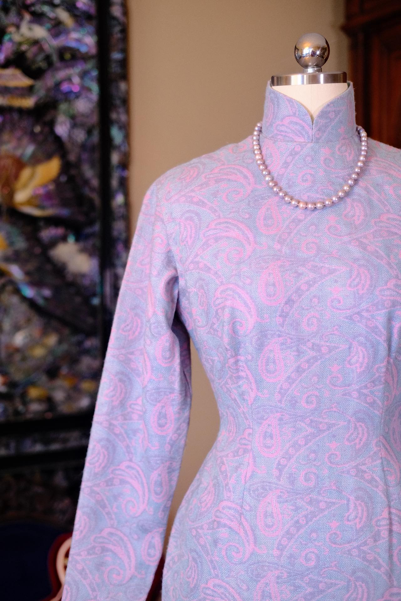 60年代 - 紫雾流纹：羊绒针织里的六十年代温柔_HY | 1960s - Purple Mist and Flowing Motifs: 1960s Gentleness Rendered in Cashmere Knitwear_HY