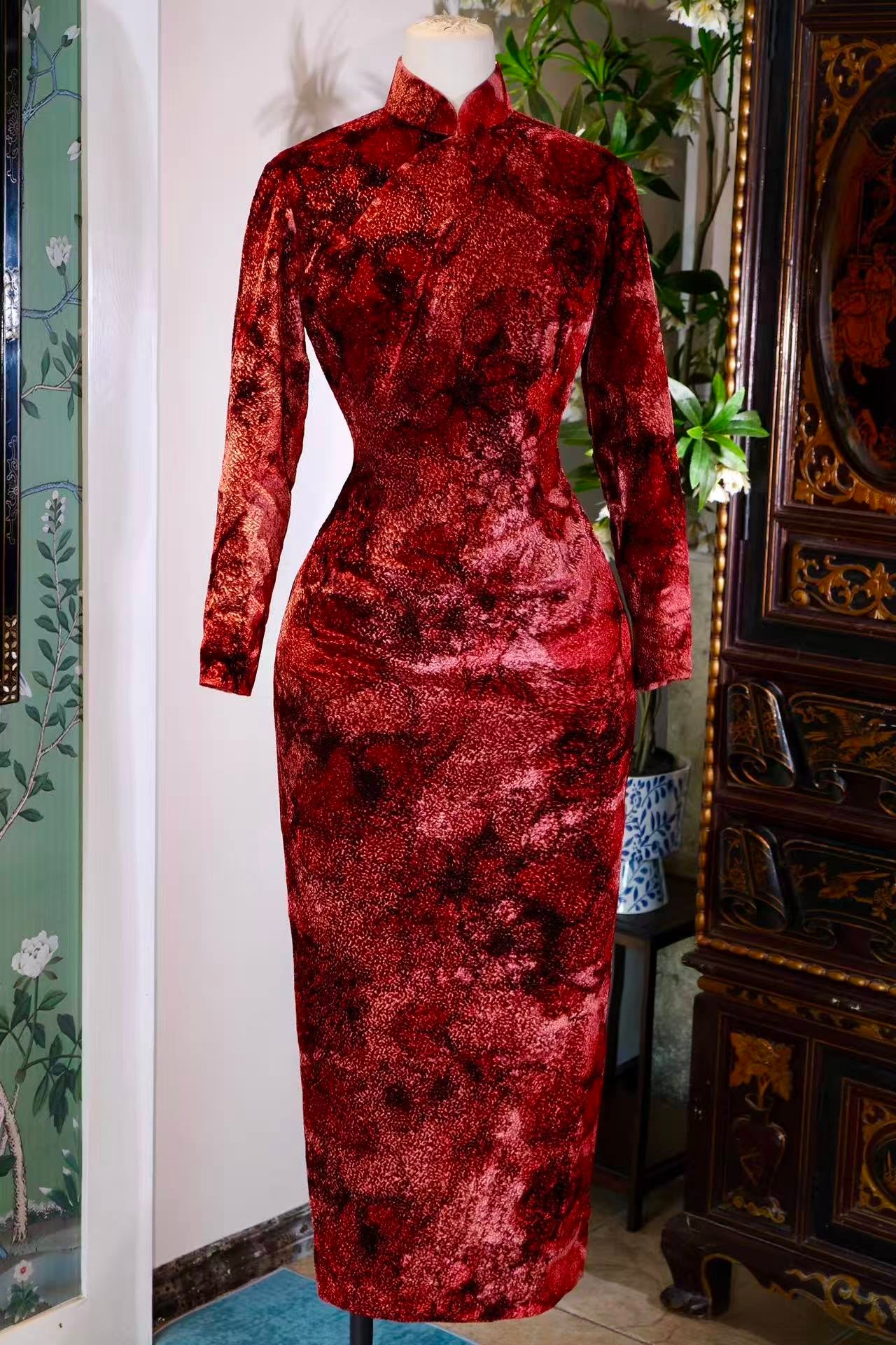 60年代 - 一针丝绒，半城流光：六十年代香港古董旗袍_HL | 1960s - A Stitch of Velvet, a City of Light: A 1960s Hong Kong Antique Qipao_HL
