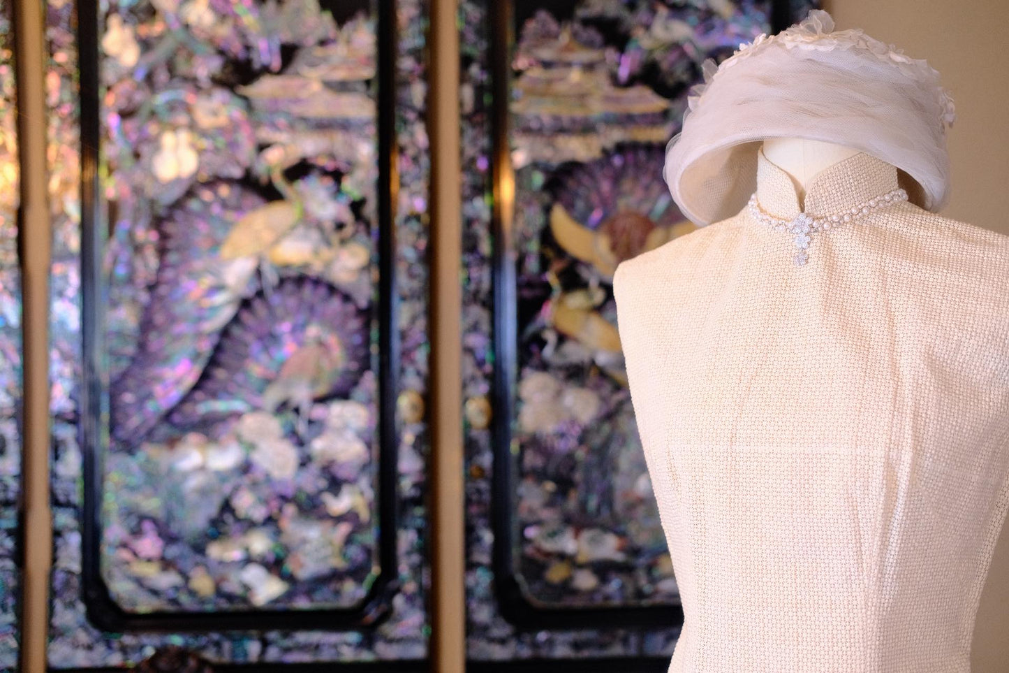 60年代 - 米白蕾丝：针脚里的温柔叙事 | 1960s - Cream Lace: A Tender Narrative Formed in Every Stitch