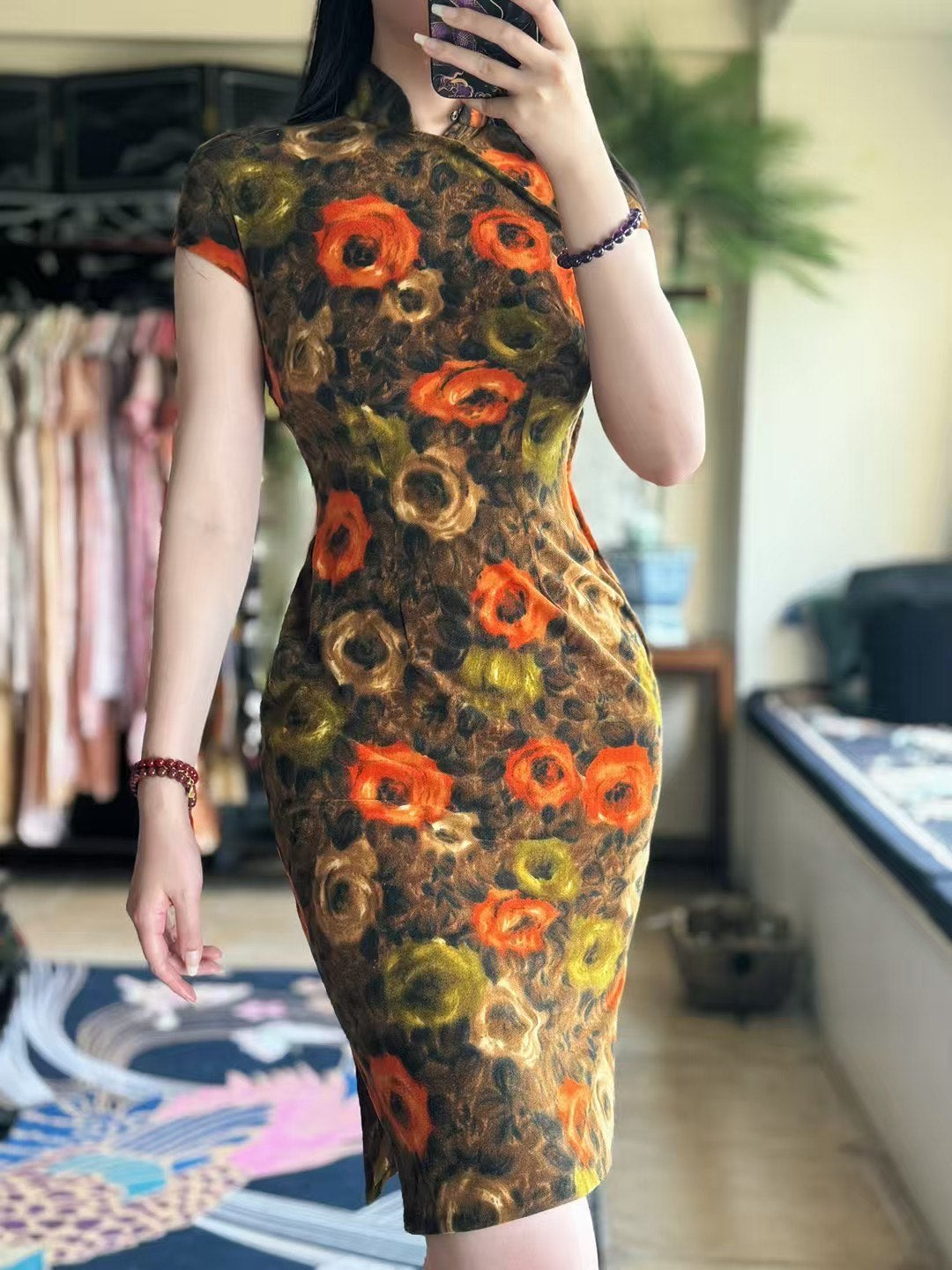 50年代 - ‘秋日鎏金’·复古风橙棕色系油画感印花丝绒短袖旗袍 / 1950s - ‘Gilded Autumn’·Retro Oil-Painting Floral Print Velvet Cap-Sleeve Cheongsam/Qipao