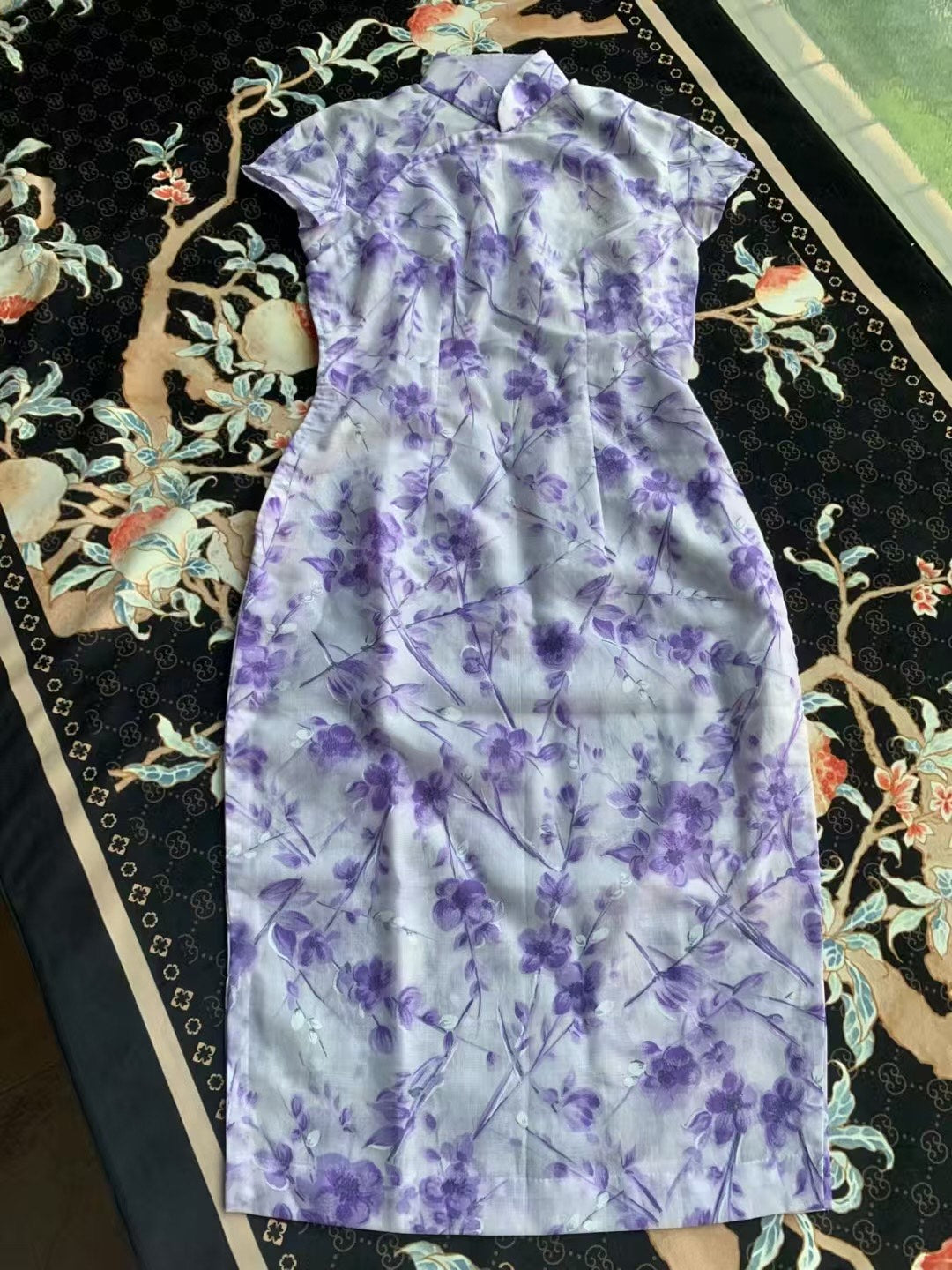 60年代 - “紫藤花海·初恋丁香” 柔美淡紫修身雪纺印花旗袍 | 1960s - "Wisteria Dreams & Lilac Whisper" Gentle Lavender Slim-Fit Chiffon Printed Cheongsam