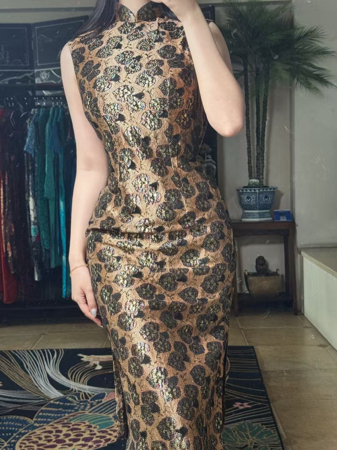 60年代 - 六零年代・香檳鎏光・七彩織金・蕾絲桃心港式旗袍 / 1960s - Sixties Glamour - Champagne Glimmer - Iridescent Gold-Woven - Lace Heart Hong Kong Qipao