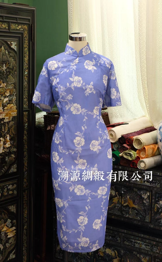 50年代 -【Vintage 1950s 浪漫藤蔓·山梗紫】清雅玫瑰枝印花古董港工旗袍 | 1950s - 【Vintage 1950s Romantic Vines · Campanula Purple】Elegant Rose Print Antique Hong Kong Qipao