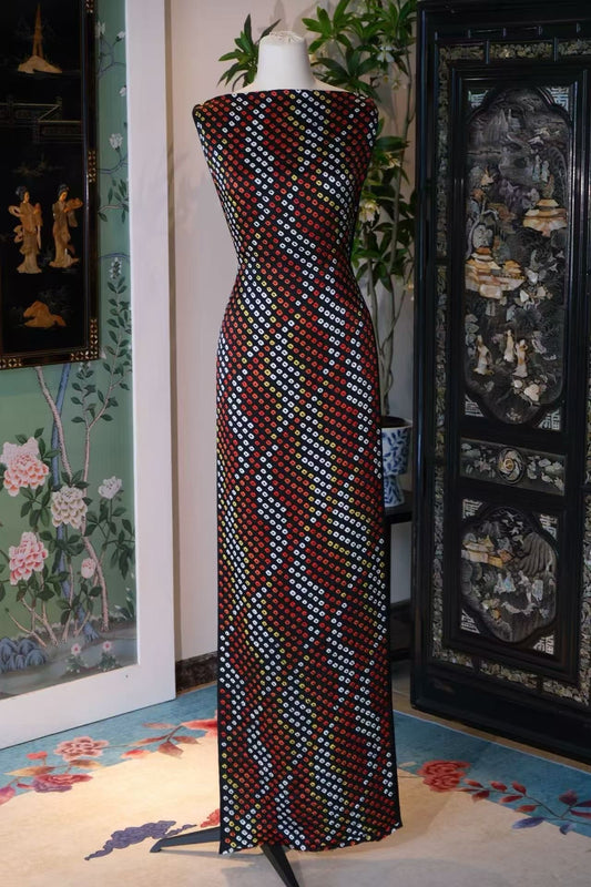 布料名 - 菱格流光 / Fabric Name - Chromatic Grid Flow