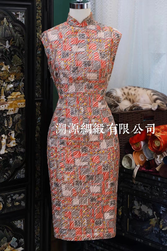 60年代 - 摩登珍藏：橘红色调刺绣几何无袖港式旗袍（流苏扇形图案）| 1960s - Mod Collection: Burnt Orange Embroidered Geometric Sleeveless Hong Kong Qipao (Tassel Fan Motif)