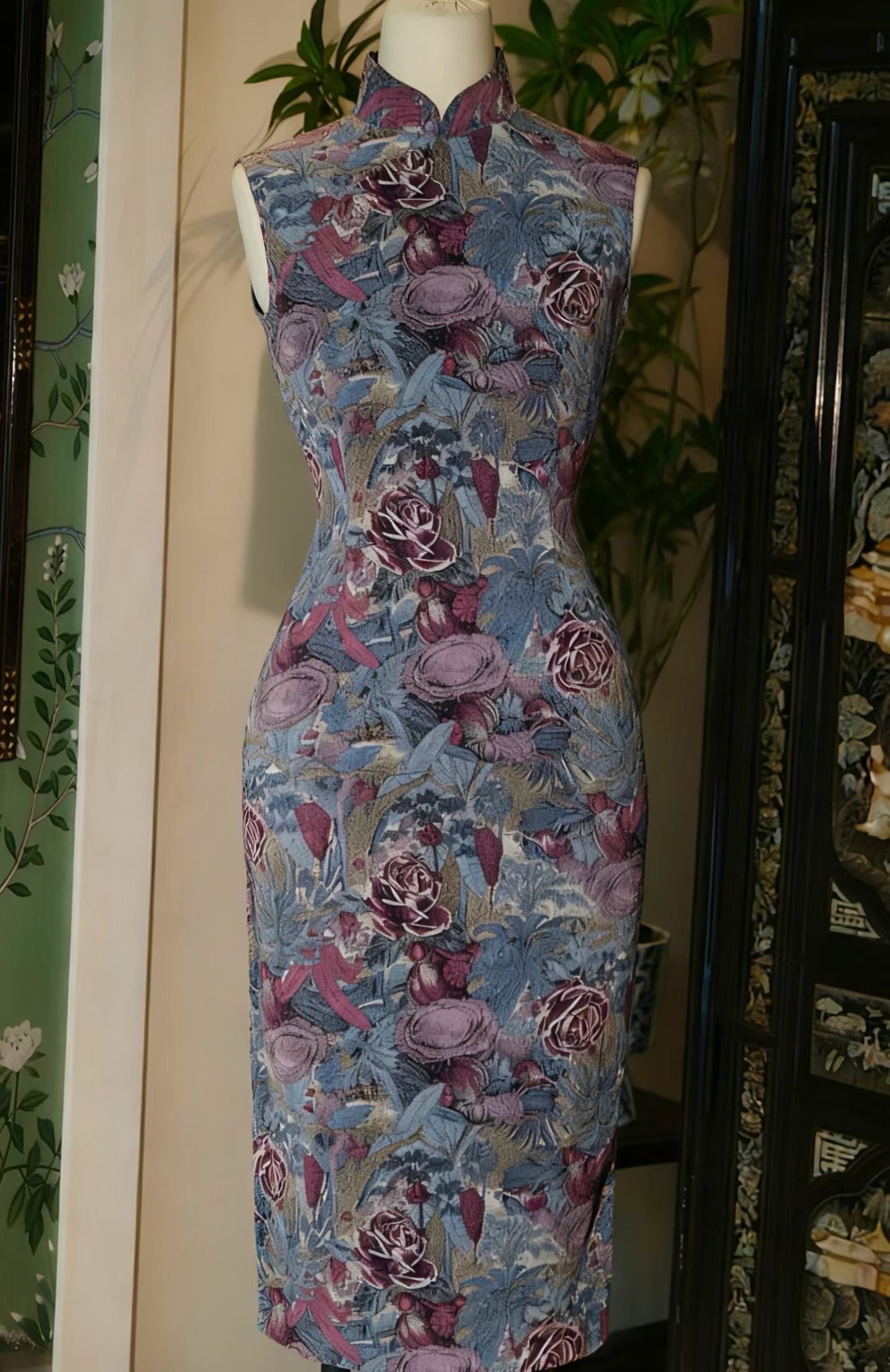 50年代 - 莫奈烟霭法国亚麻抽象香港产古董旗袍 / 1950s - Monet's Mist: A 1950s Hong Kong Vintage Qipao in Abstract Floral French Linen, Inspired by Impressionism