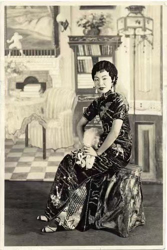 30年代 - 名伶遗珠：三十年代末民国粤曲舞台古董旗袍 | 1930s - Pearls of the Opera Stage: Late 1930s Republic-Era Antique Qipaos
