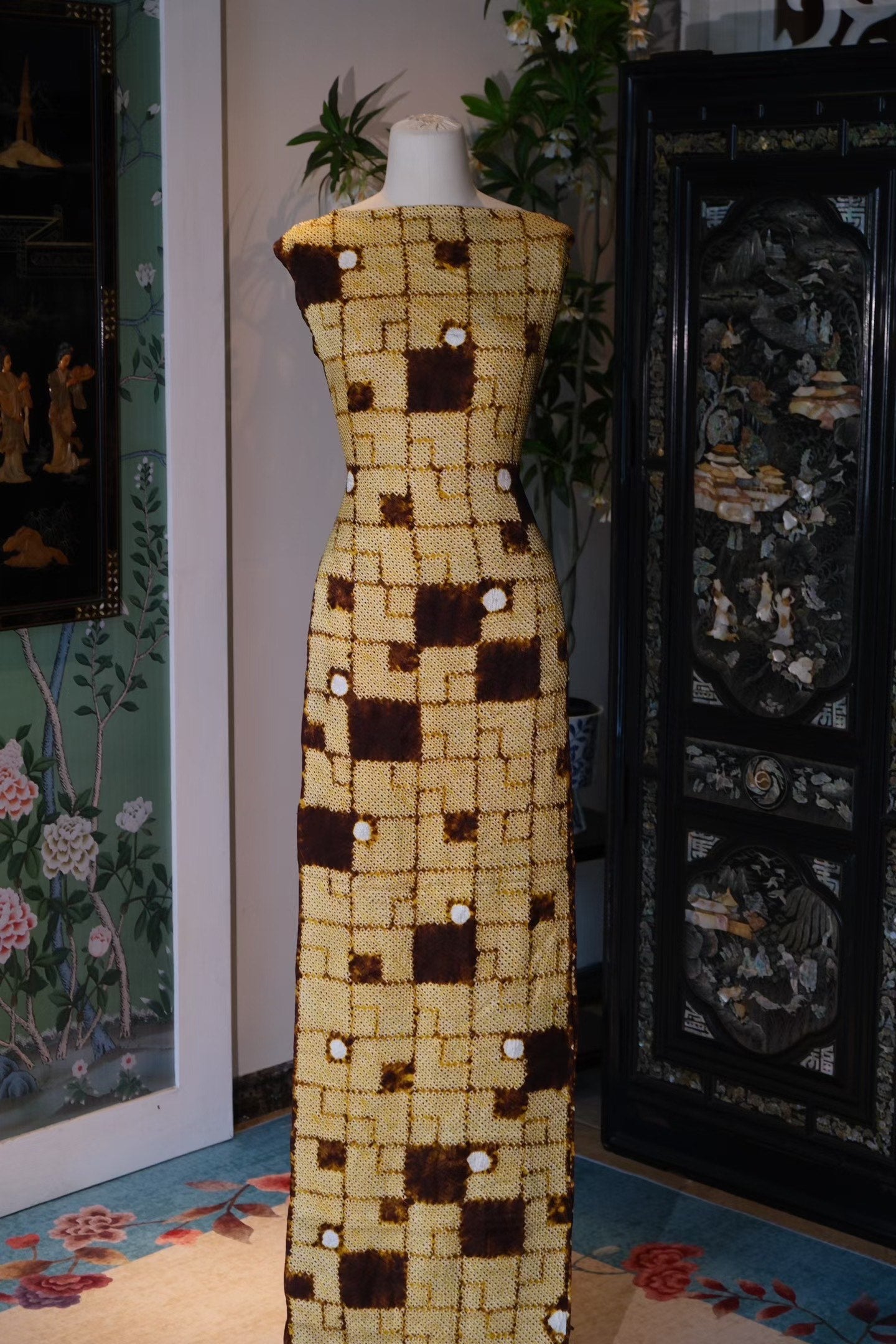 布料名 - 清明古韵 · 摩登月影 · 天外流光 / Fabric Name - Emerald Scroll · Shanghai Moonlight Shibori · Ethereal Aura