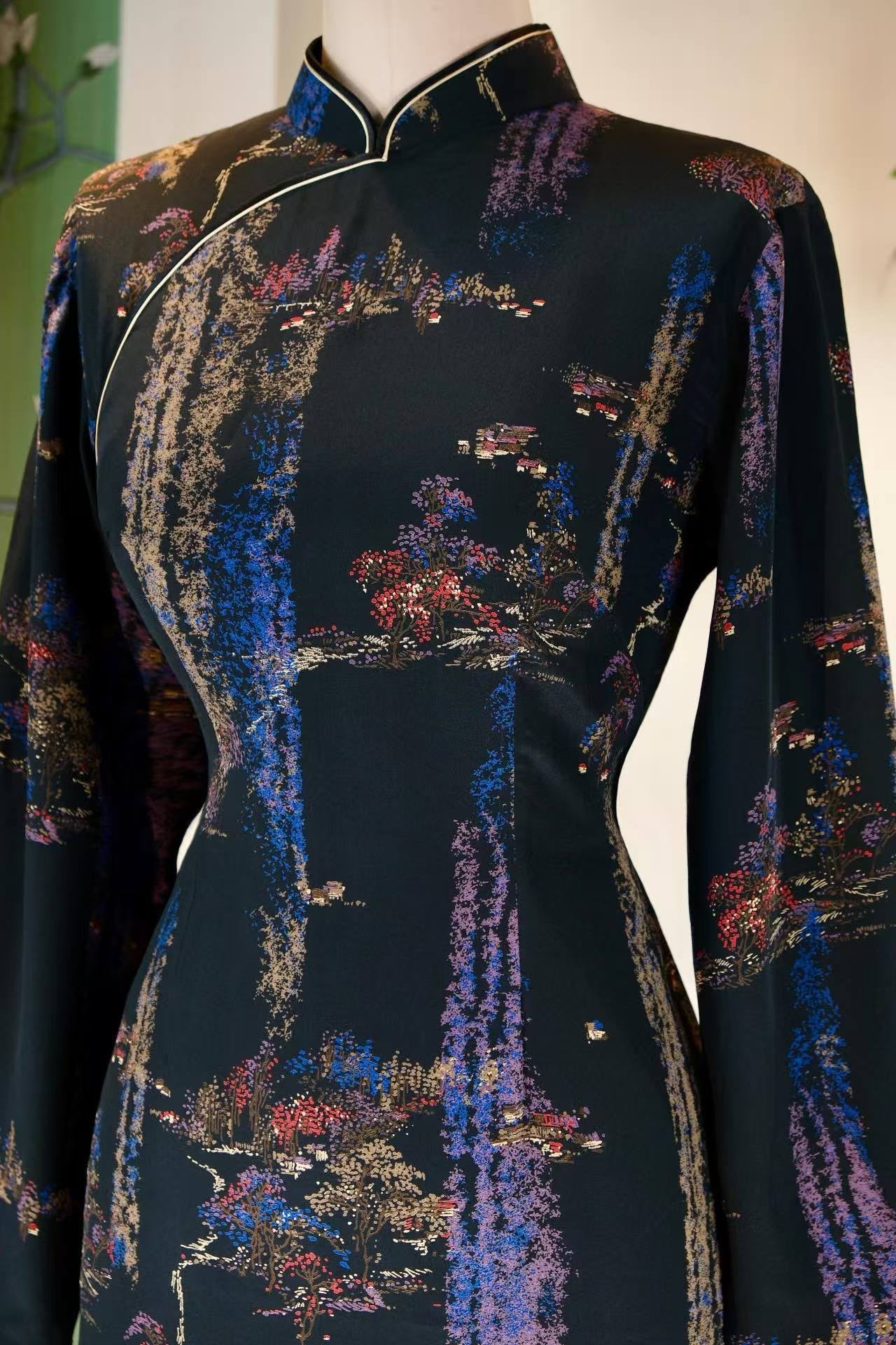 60年代 - 香港莫奈印象油画风古董旗袍——东方意境与西方笔触的绝美交响| 1960s - A Vintage Hong Kong Cheongsam in Monet-Inspired Oil-Paint Style – A Stunning Symphony of Oriental Imagery and Western Brushwork