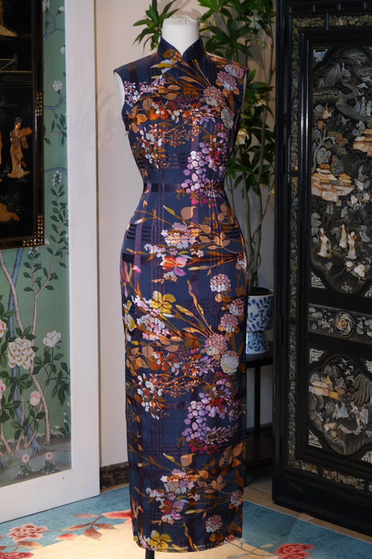 60年代 - 夜幕花园・繁花菱格纹薄纱・月下暗香古董港式旗袍 / 1960s - Midnight Garden: Floral Diamond Mesh Sheer Vintage Hong Kong Qipao