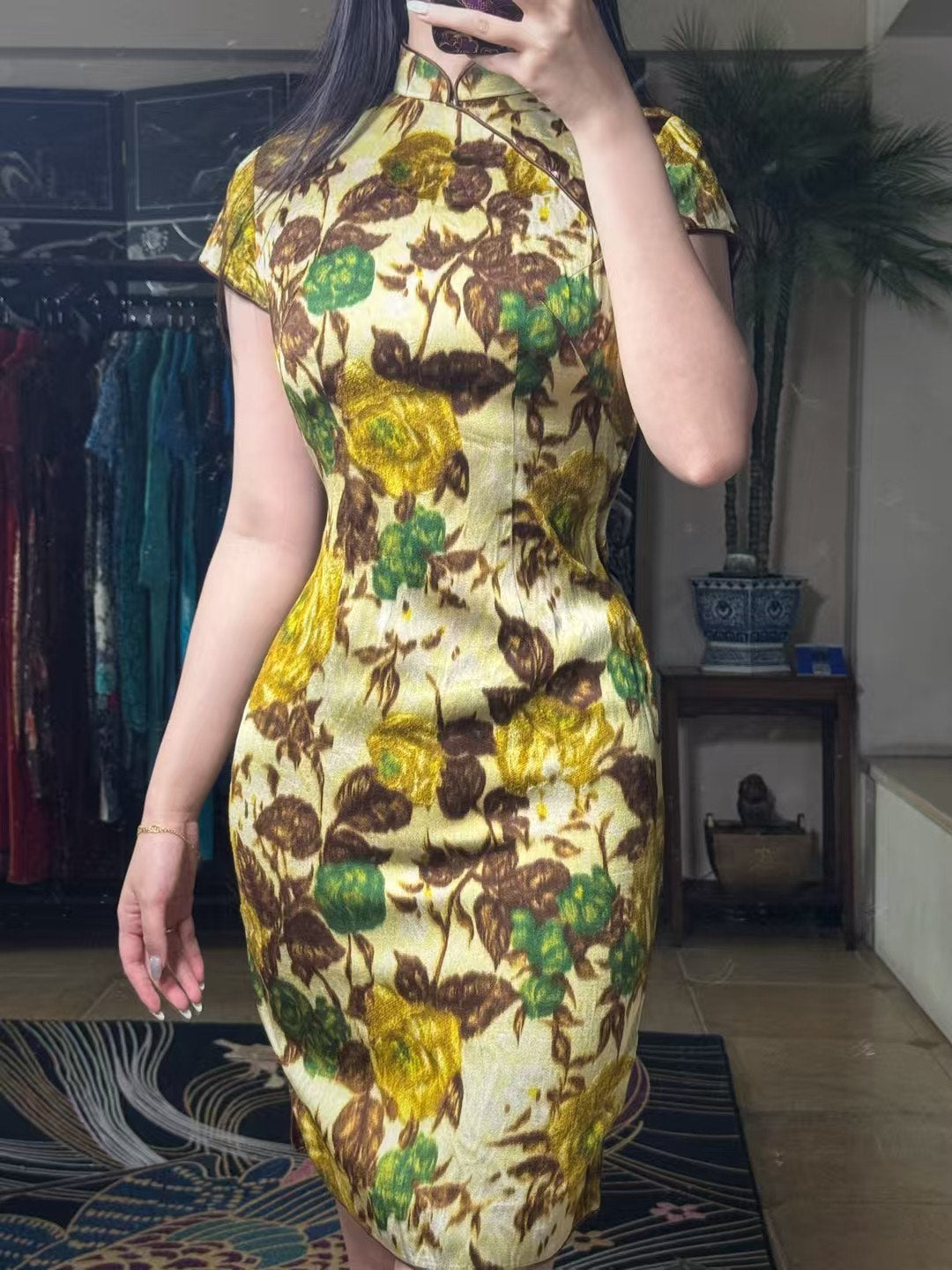 50年代 - 花樣年華・油畫玫瑰・磨毛絨真絲・五零年代線香绲古董旗袍 / 1950s - In the Mood for Love - Oil Painting Roses - Silk Flocked Velvet - 50s Antique Qipao with Fine Trim