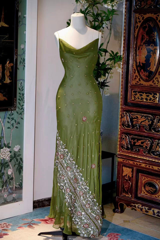 高定成衣 - 1930年代复古风手工钉珠真丝斜裁礼服 | 橄榄绿星系刺绣，匠心重塑黄金时代盛装 | Luxury Ready-to-Wear (RTW) - 1930s Style sequined beaded Vintage Silk Bias-Cut evening Gown | Olive Green Galaxy Embroidery, Artisan-Crafted Golden Age Ballgown