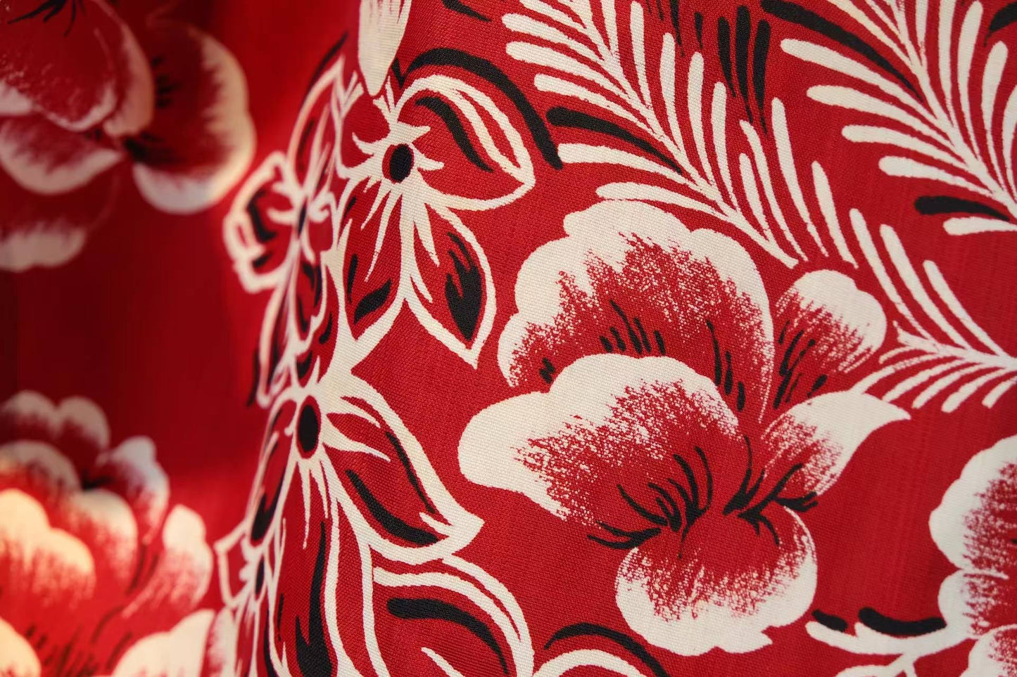40年代 - 民国四十年代洋红泼墨牡丹纹古董旗袍 | 1940s - 1940s Carmine "Splashed-Ink" Peony Antique Qipao