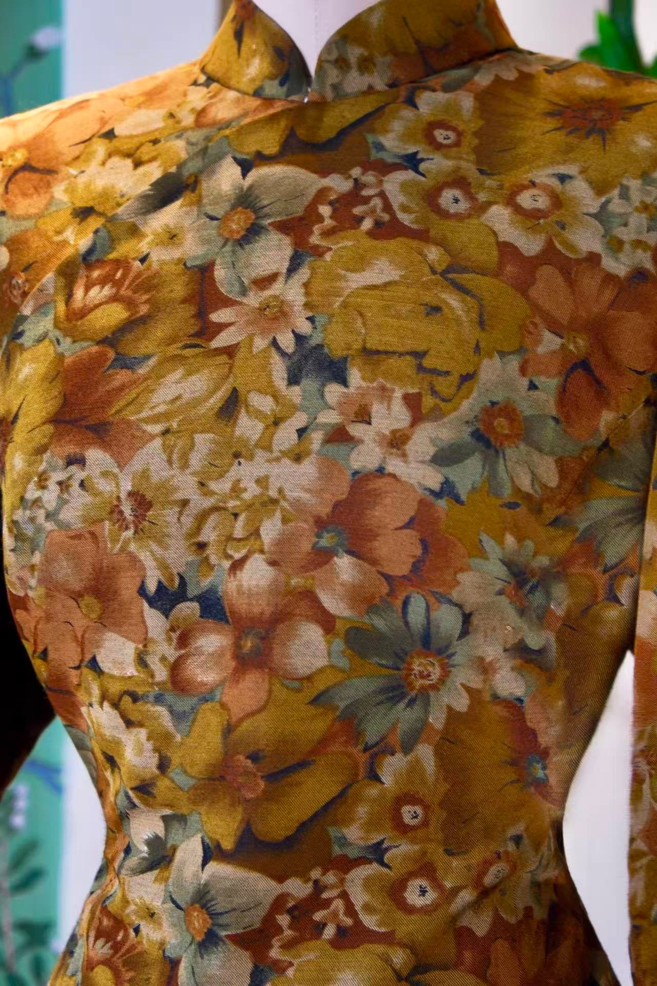 60年代 - 维港金晖·斜纹羊毛印花古董旗袍 | 1960s - Victoria Harbour Sunset Glow: Vintage Twill Wool Printed Cheongsam