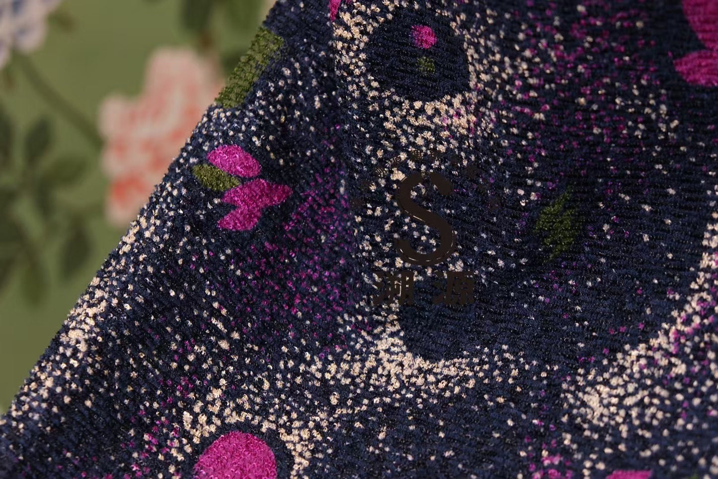 60年代 - 「幻彩流萤」六零年代波普艺术几何复古长袖古董港式旗袍 | 1960s - "Iridescent Firefly" 60s Pop Art Geometric Vintage Long-Sleeve Antique Hong Kong-Style Qipao