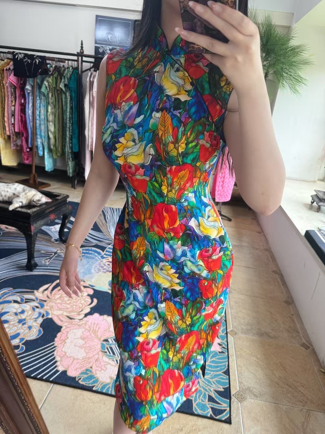 客订结缘 -  【霓虹花海·盛夏鎏光·泼彩印画旗袍】| Customized Design - 【Neon Floral Ocean · Summer Glimmer · Splash-Color Print Qipao】