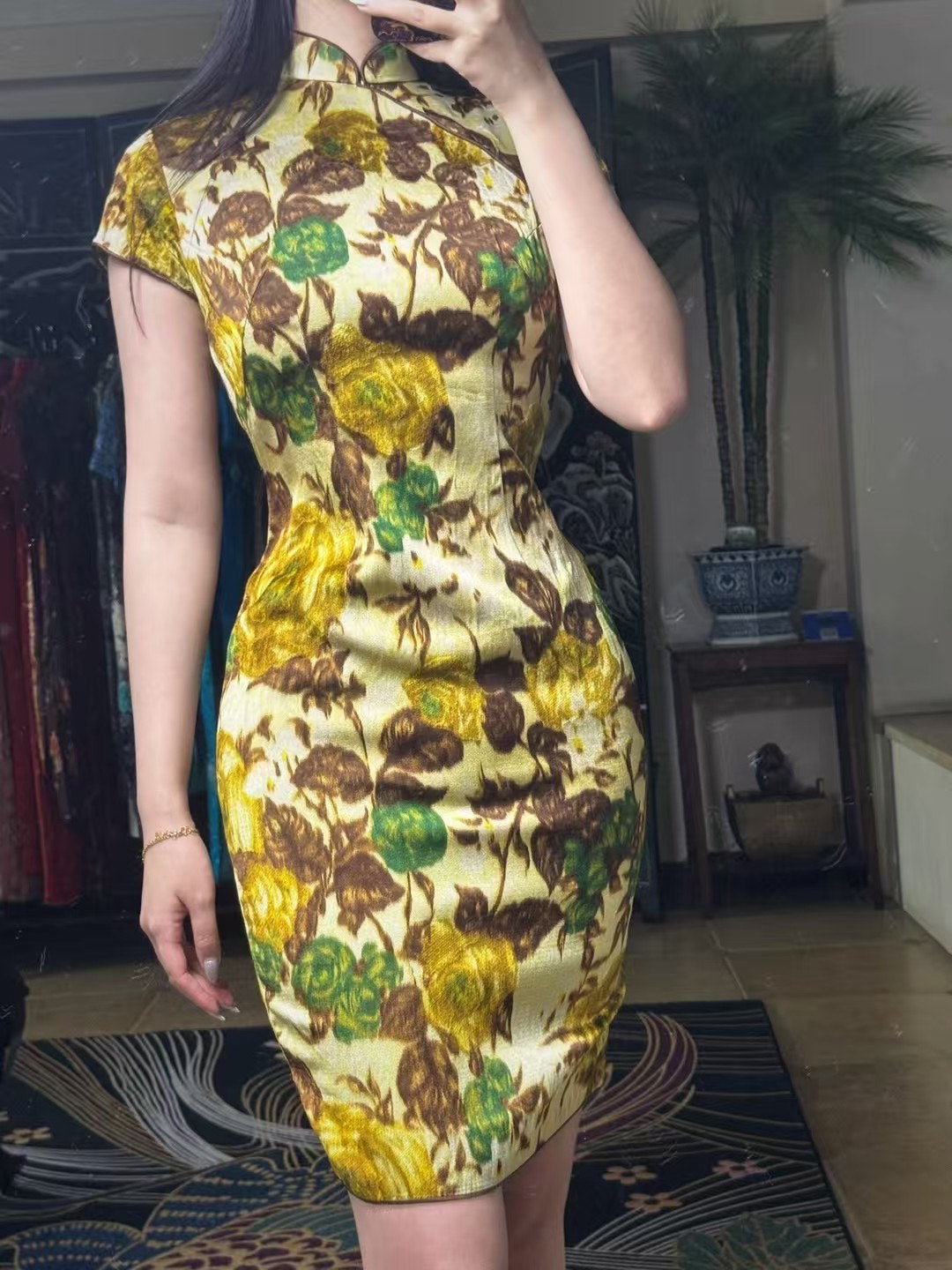 50年代 - 花樣年華・油畫玫瑰・磨毛絨真絲・五零年代線香绲古董旗袍 / 1950s - In the Mood for Love - Oil Painting Roses - Silk Flocked Velvet - 50s Antique Qipao with Fine Trim