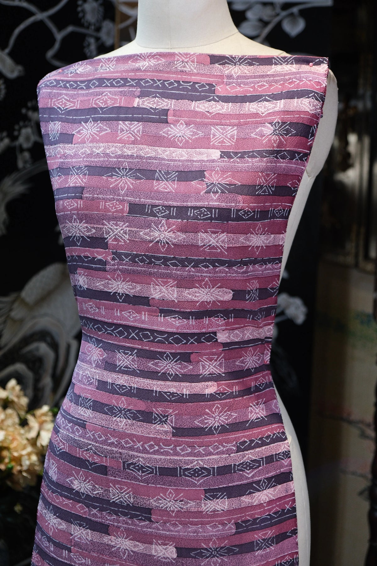 紫藤锦带 · 织纹真丝面料 | Wisteria Ribbon - Woven Stripe Silk Fabric